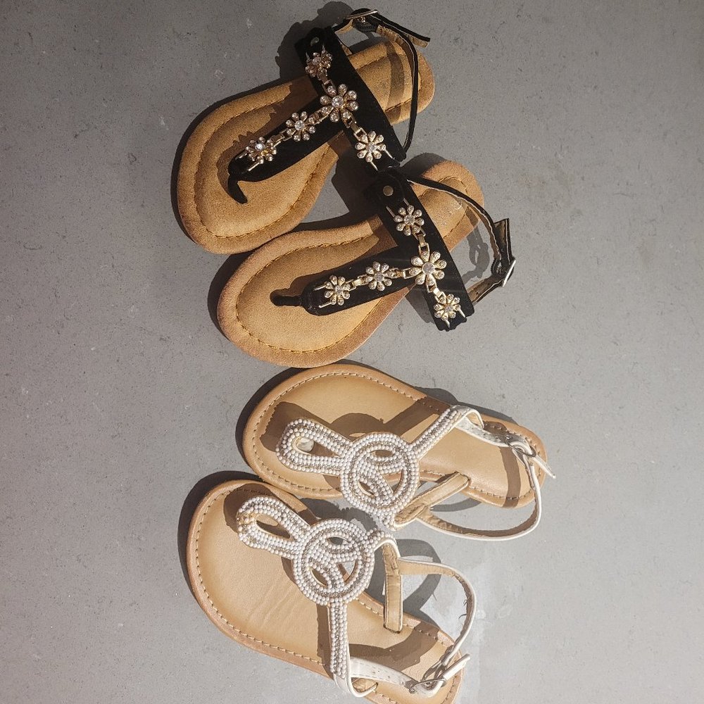 2 pairs of Kids Sandals